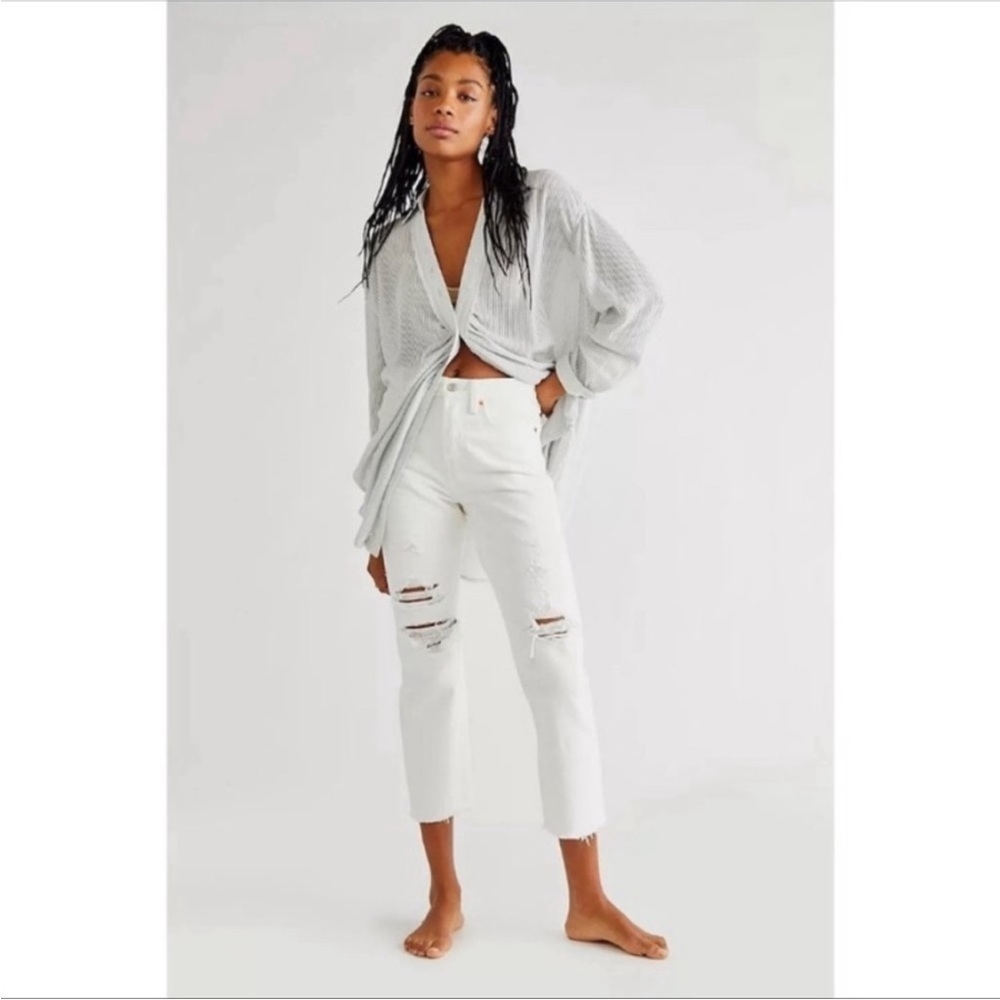 Levi’s Wedgie Straight Distressed Raw Hem White Jeans 26x28